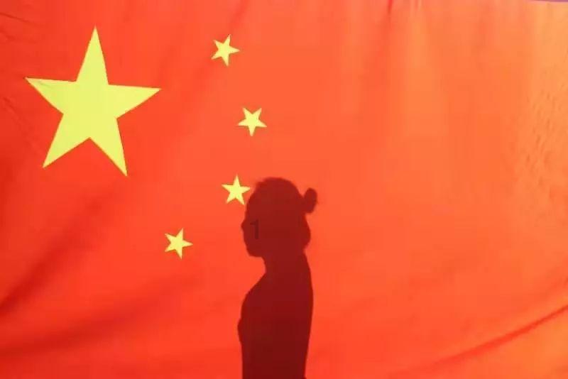 逃出上锁的现代房间4